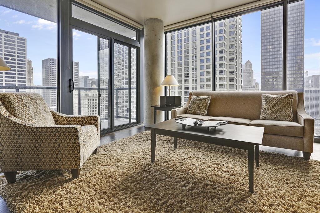Bridgestreet At State And Grand Aparthotel Chicago Eksteriør bilde