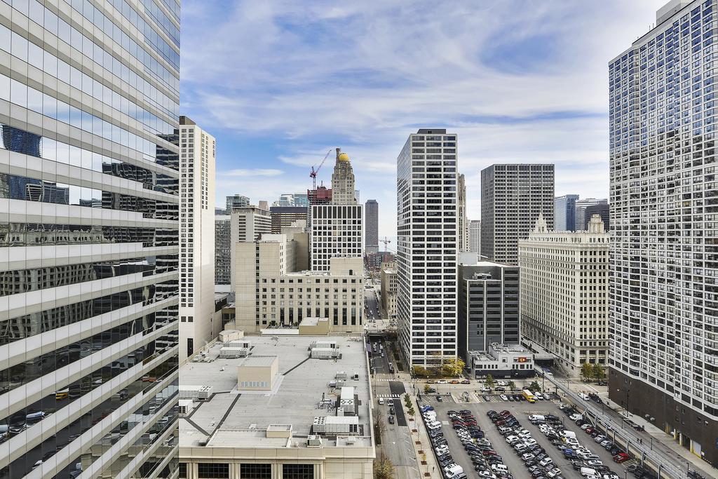 Bridgestreet At State And Grand Aparthotel Chicago Eksteriør bilde