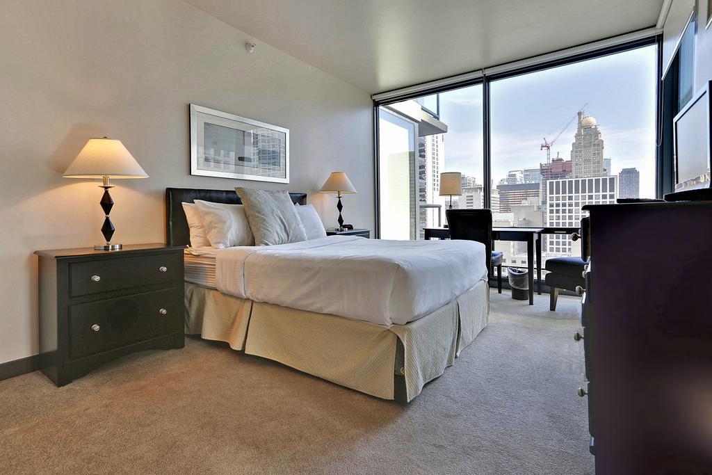 Bridgestreet At State And Grand Aparthotel Chicago Eksteriør bilde